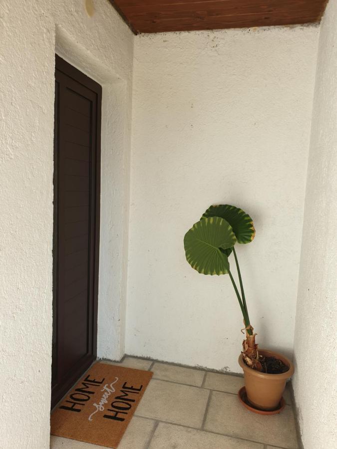 Villa Two Olives Vrbnik Exterior foto