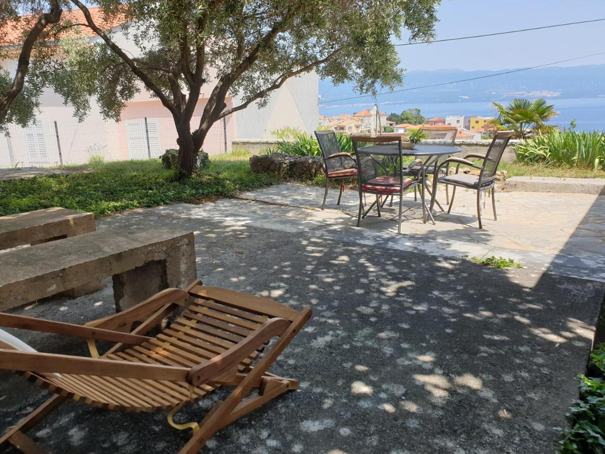 Villa Two Olives Vrbnik Exterior foto